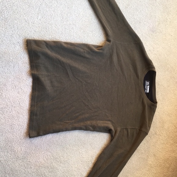 Olive green Avalanche thermal shirt, size extra large. - Picture 1 of 5